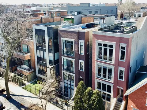 948 N Winchester Ave #3, Chicago, IL 60622