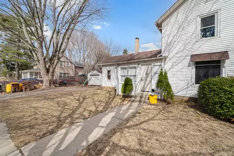 Exterior - 222 E 4th St, Belvidere, IL 61008 photo 2 of 3