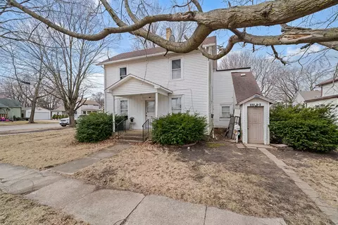 Exterior - 222 E 4th St, Belvidere, IL 61008 photo 1 of 3