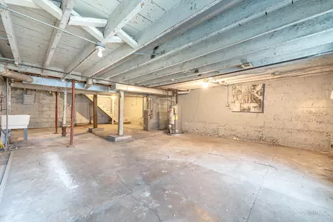 4454 S Shields Ave, Chicago, IL 60609 photo 22