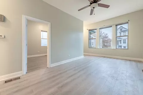 4454 S Shields Ave, Chicago, IL 60609 photo 2