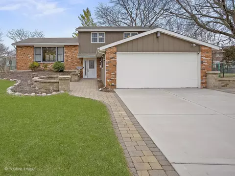1624 Wadham Ct, Wheaton, IL 60189