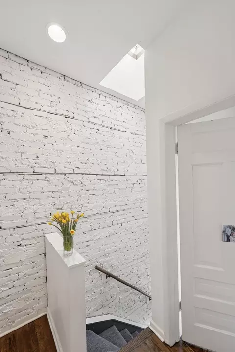 1329 E 50th St, Chicago, IL 60615 photo 25
