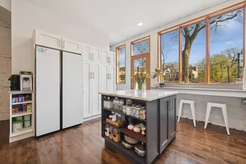 1329 E 50th St, Chicago, IL 60615 photo 11