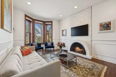 1329 E 50th St, Chicago, IL 60615 photo 4