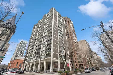 1400 N State Pkwy #12A, Chicago, IL 60610