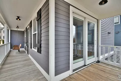 Exterior - 310 N Elm St, Itasca, IL 60143 photo 5 of 9