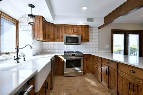 Kitchen - 310 N Elm St, Itasca, IL 60143 photo 1 of 5