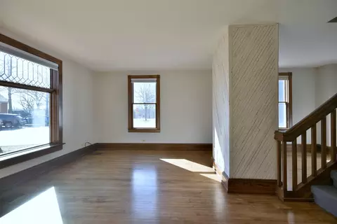 Living - 310 N Elm St, Itasca, IL 60143 photo 2 of 4