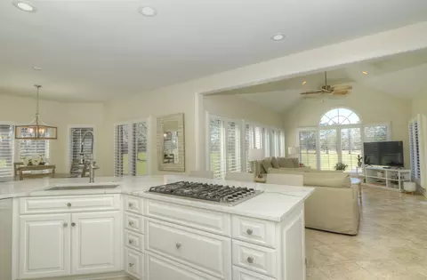 5 N794 Courcival Ln, Wayne, IL 60184 photo 23