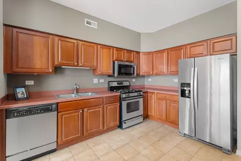 Kitchen - 2366 Georgetown Cir, Aurora, IL 60503 photo 1 of 1