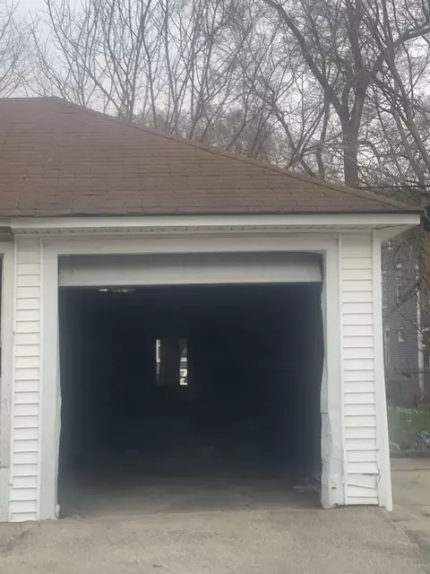 Other - 426 Jackson St, Aurora, IL 60505 photo 2 of 4