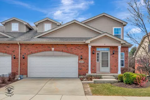 2513 Cedar Hill Ln, Woodridge, IL 60517