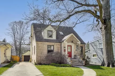 4914 Prospect Ave, Downers Grove, IL 60515