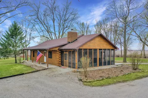 5782 N 2200 East Rd, Downs, IL 61736