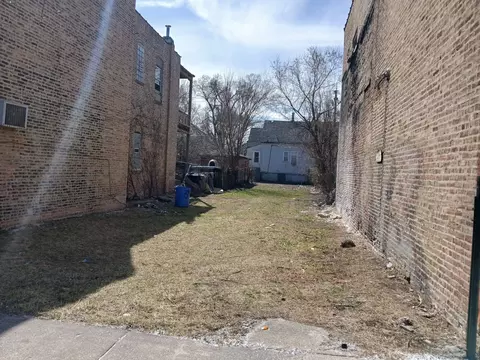 1405 E 75th St, Chicago, IL 60619