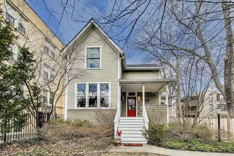 1912 W Lunt Ave, Chicago, IL 60626