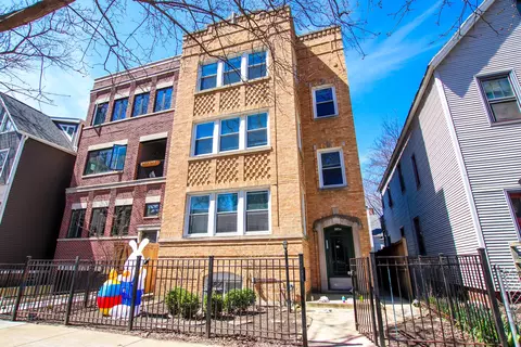 3854 N Janssen Ave, Chicago, IL 60613