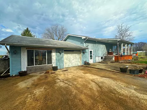 612 S Main St, Long Point, IL 61333 photo 3