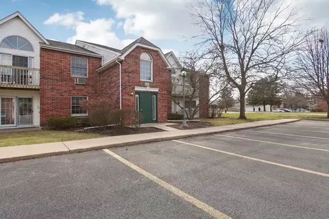 501 Leah Ln #2D, Woodstock, IL 60098