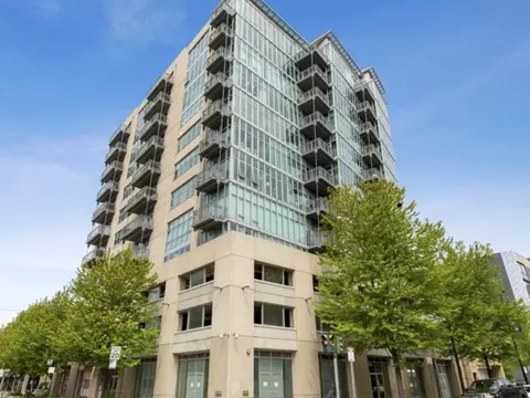 1000 W Leland Ave #10A, Chicago, IL 60640