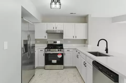 Kitchen - 1744 Evening Star Ln, Aurora, IL 60504 photo 2 of 3
