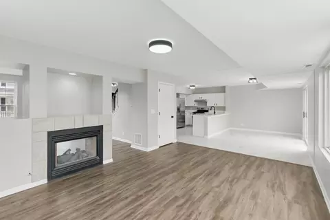Living - 1744 Evening Star Ln, Aurora, IL 60504 photo 4 of 4