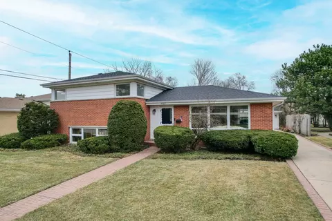 9207 Menard Ave, Morton Grove, IL 60053