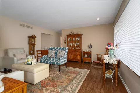 212 Riss Dr, Normal, IL 61761 photo 37