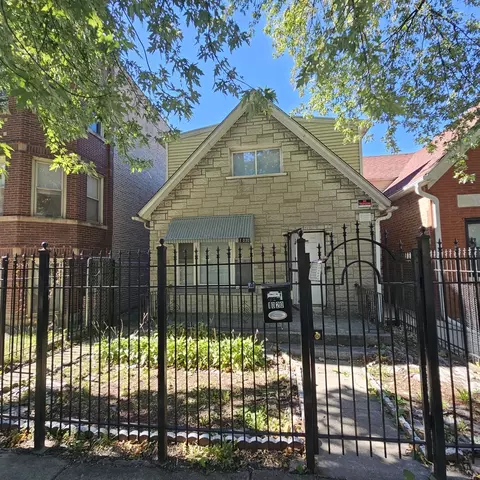 1020 N Avers Ave, Chicago, IL 60651
