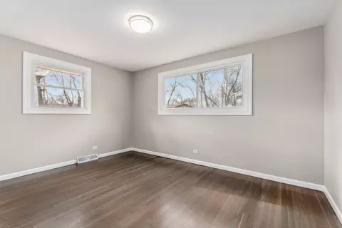 Bedroom - 17111 Elm Dr, Hazel Crest, IL 60429 photo 1 of 3