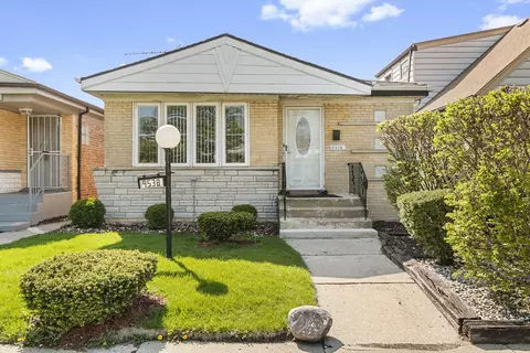 9538 S Parnell Ave, Chicago, IL 60628