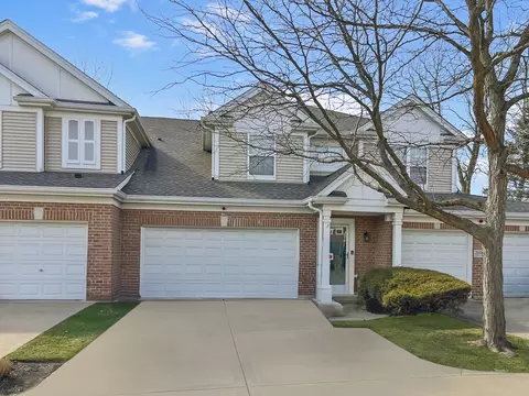 2552 Camberley Cir #4-811, Westchester, IL 60154