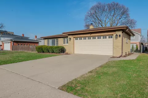 8435 Mcvicker Ave, Morton Grove, IL 60053