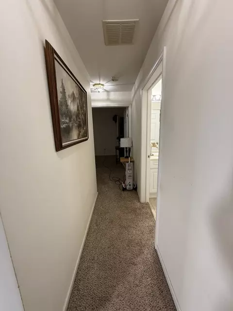 Entry Way - 249 Millers Xing, Itasca, IL 60143 photo 2 of 2