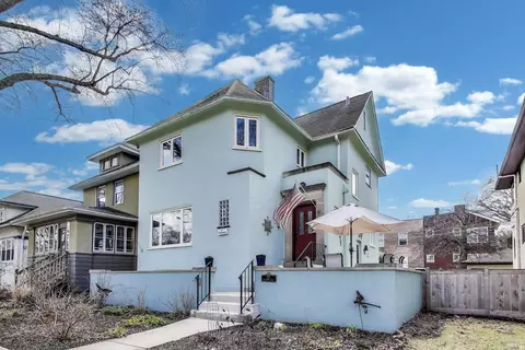 225 Randolph St, Oak Park, IL 60302