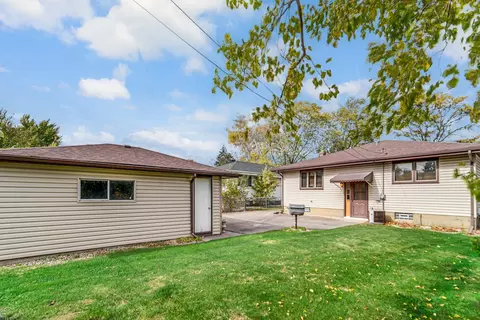 Exterior - 3455 E 170th St, Lansing, IL 60438 photo 2 of 3