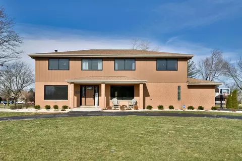 20224 Overland Trl, Olympia Fields, IL 60461
