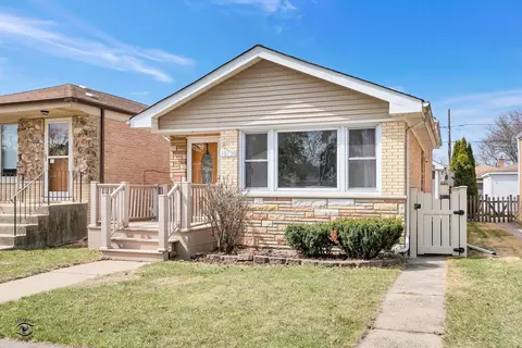 10730 S Albany Ave, Chicago, IL 60655