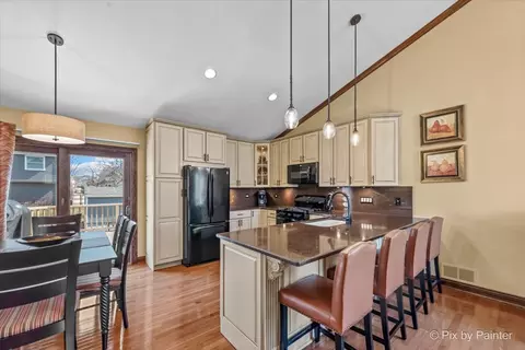 410 Harvard Ln, Bartlett, IL 60103 photo 4