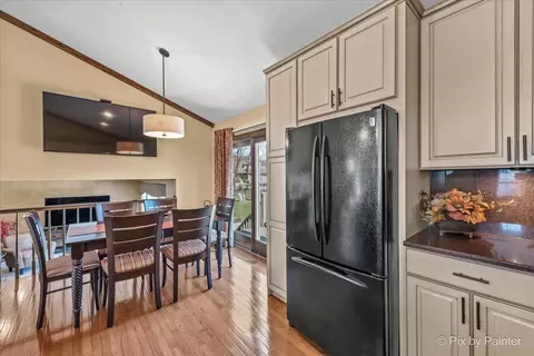 410 Harvard Ln, Bartlett, IL 60103 photo 8