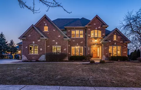 334 Vonder Ln, Geneva, IL 60134