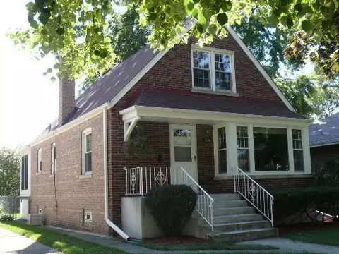 9209 S Troy Ave, Evergreen Park, IL 60805