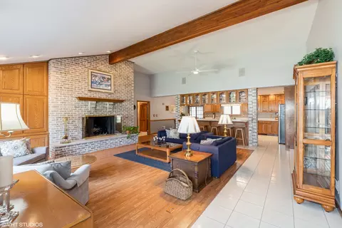 1205 174th St, East Hazel Crest, IL 60429 photo 4