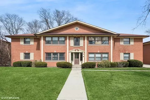 10650 Cermak Rd #1W, Westchester, IL 60154