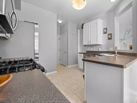 Kitchen - 1114 Bromley Ct, Aurora, IL 60502 photo 2 of 2