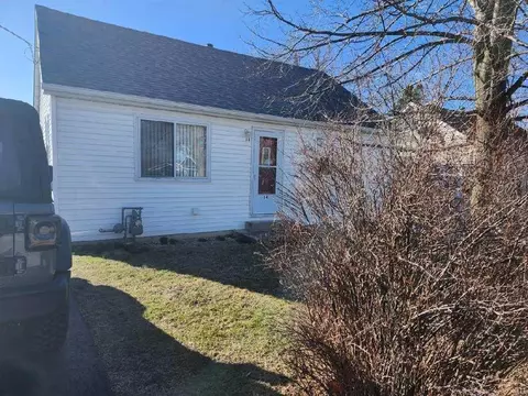 14 Arlington Ln, Fox Lake, IL 60020