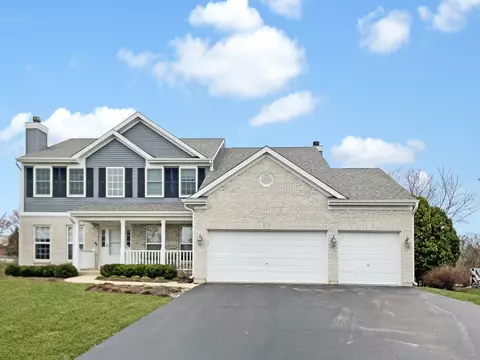 356 Cross Creek Ln, Lindenhurst, IL 60046