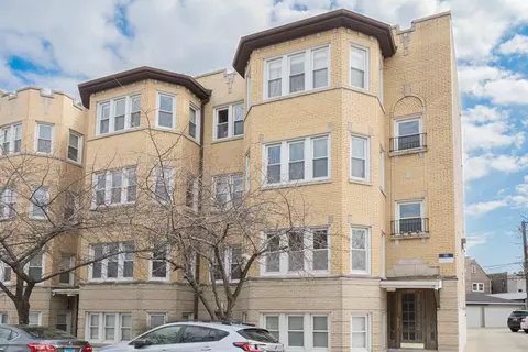 2827 N Woodard St #2S, Chicago, IL 60618