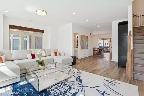 Living - 7828 Madison St, River Forest, IL 60305 photo 4 of 4